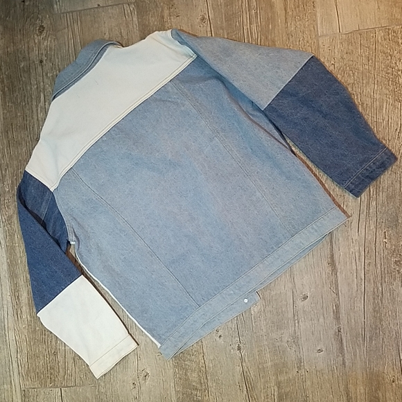 Missguided Colorblock Oversized Denim Jacket - Picture 3 of 4